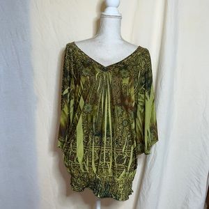 New Directions Green Paisley VNeck Blouse